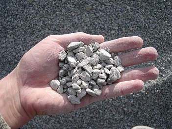small aggregate for concrete requires a smaller hose to maintain capacity